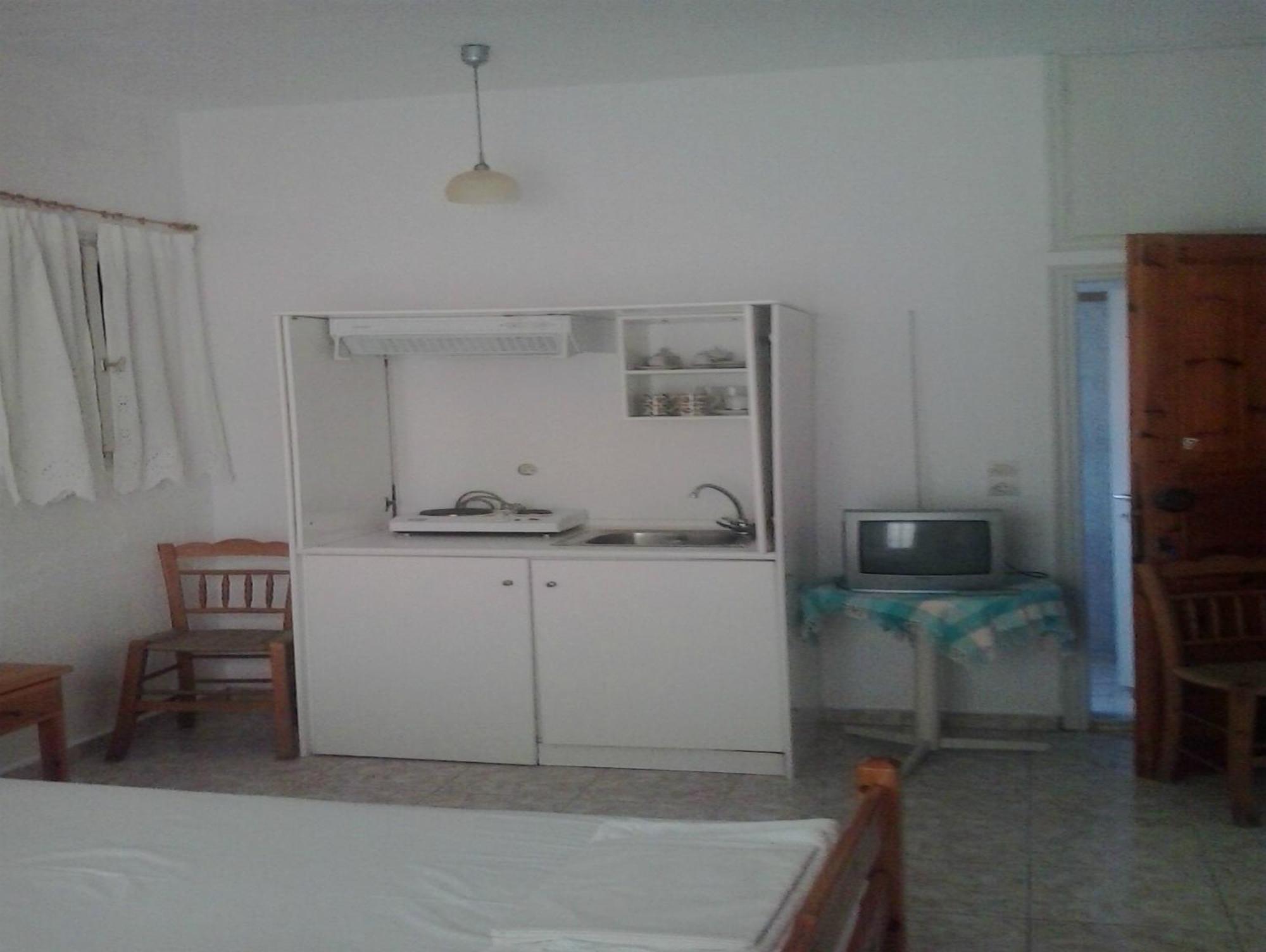Karagiozos Studios & Apartments Skopelos Town Exterior photo